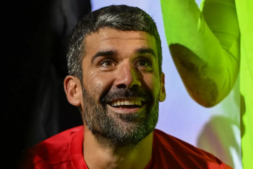 Aux anges pendant les célébrations, Quentin Bernard a été l'un des grands bonhommes de cette victoire majuscule.