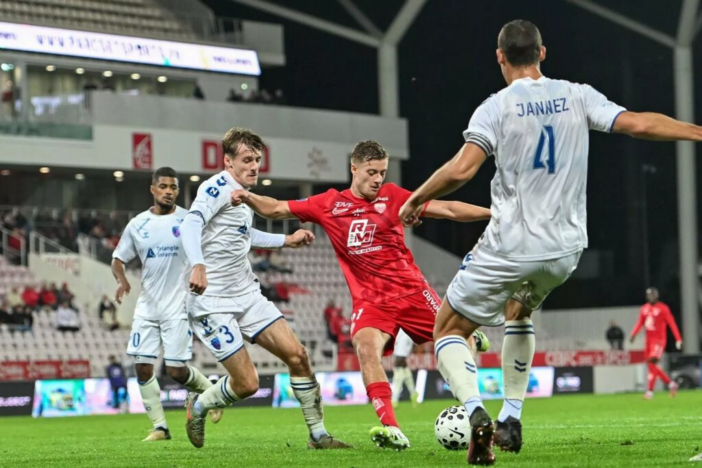 Déjà buteur contre Concarneau, Samy Chouchane pourrait avoir un rôle majeur dans la fin de saison du DFCO.