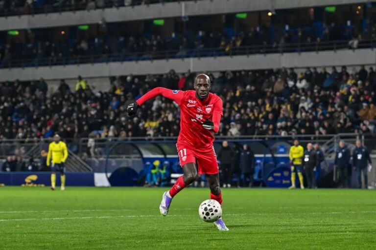National (J22) – Regardez le match Villefranche – DFCO (1-2) en direct !