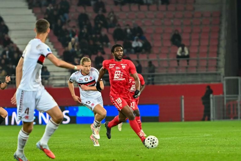 National (J28) – Regardez le match Fleury – DFCO (3-1) en direct !