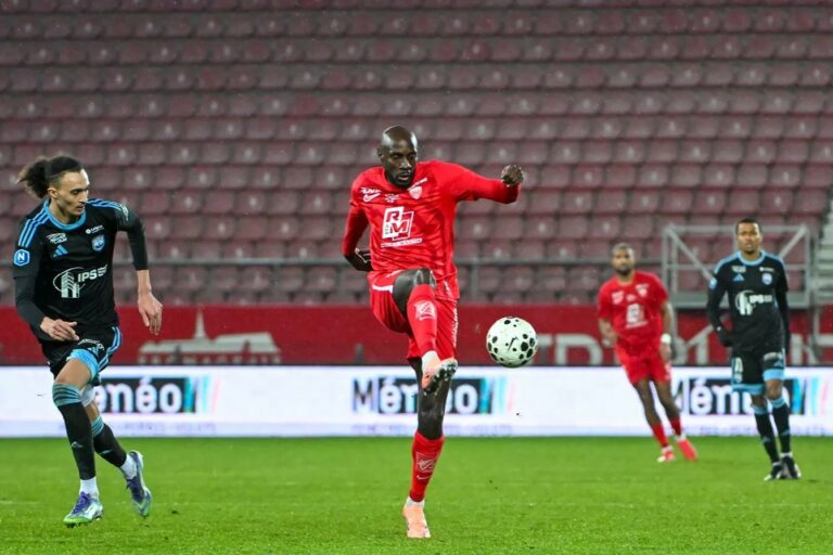 National (J29) – Regardez le match DFCO – Bourg-en-Bresse (2-0) en direct !
