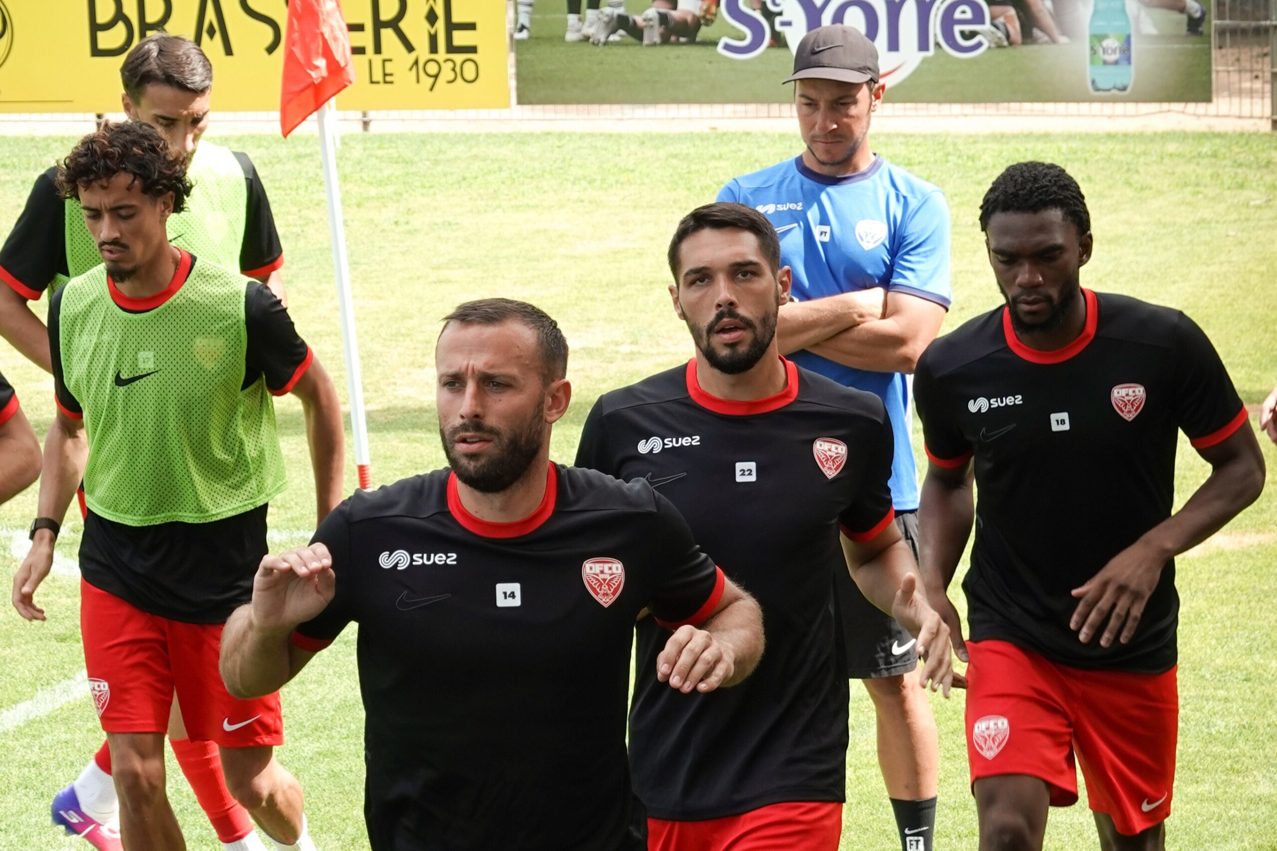 Jordan Marié et ses coéquipiers font une répétition générale avant d'affronter la Ligue 2.